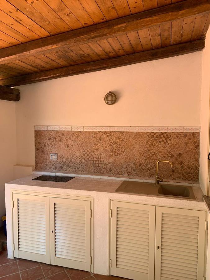 Villetta Ulisse A Pochi Passi Dal Mare Порто-Поццо Экстерьер фото